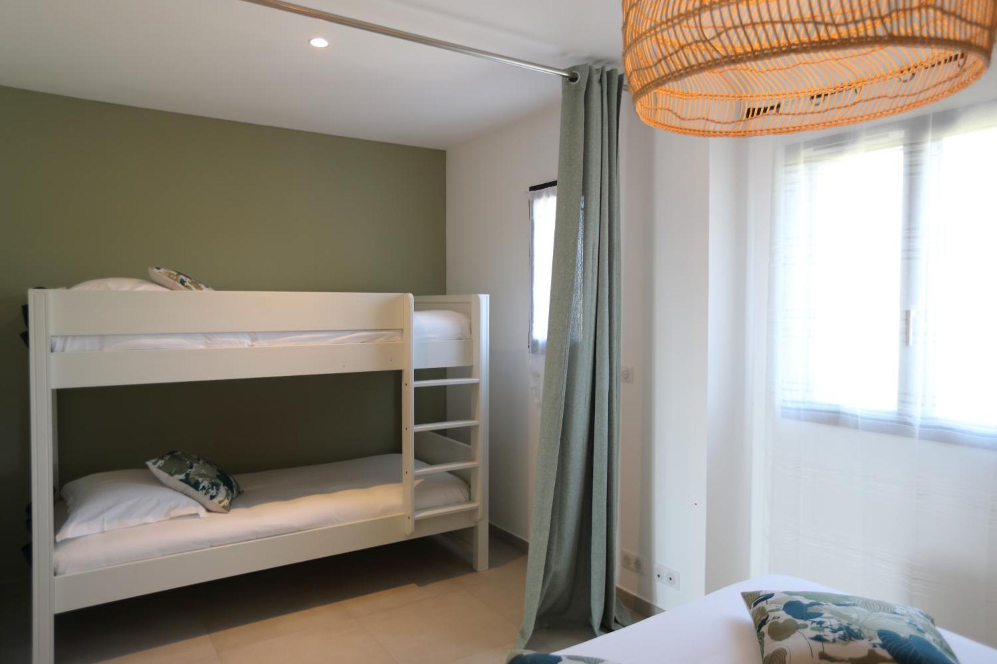 Two-Bedroom House,1012791466:JPEG