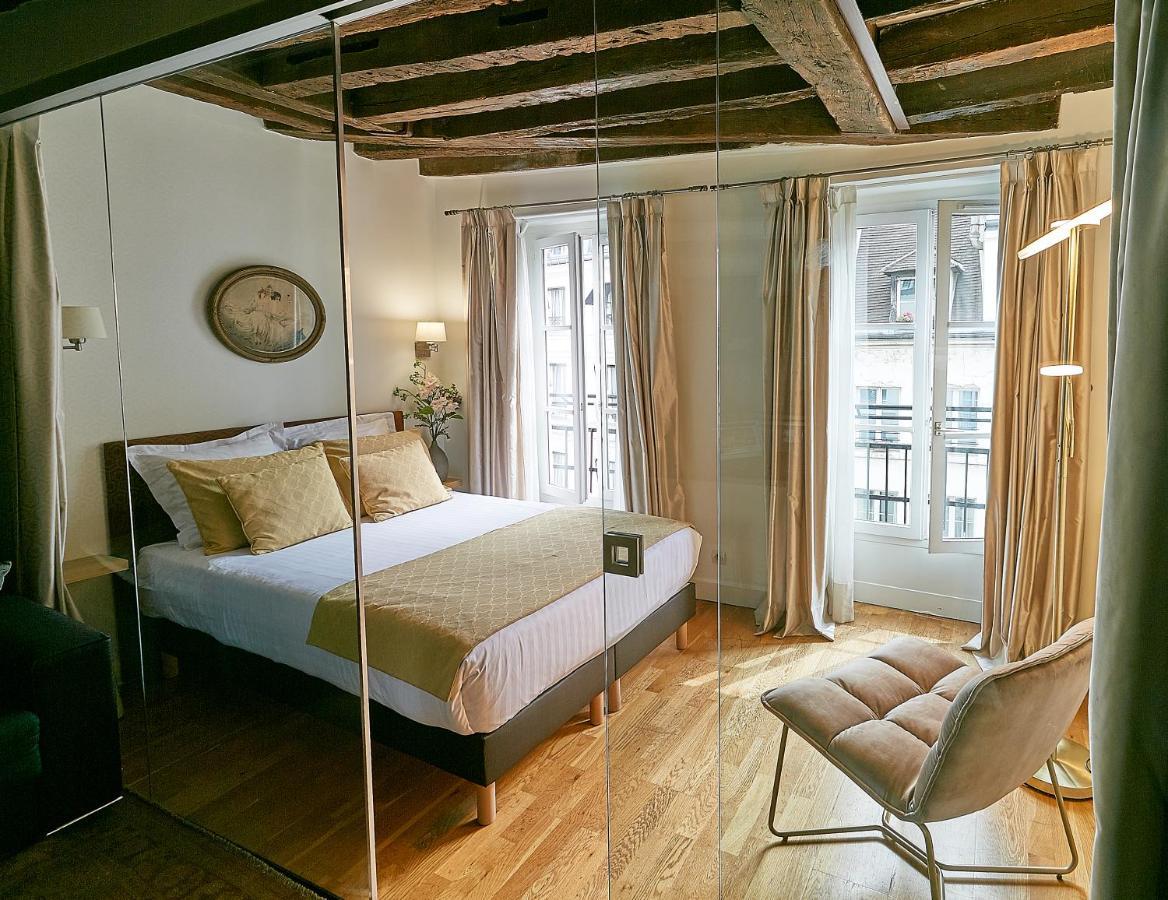 One-Bedroom Apartment at 45