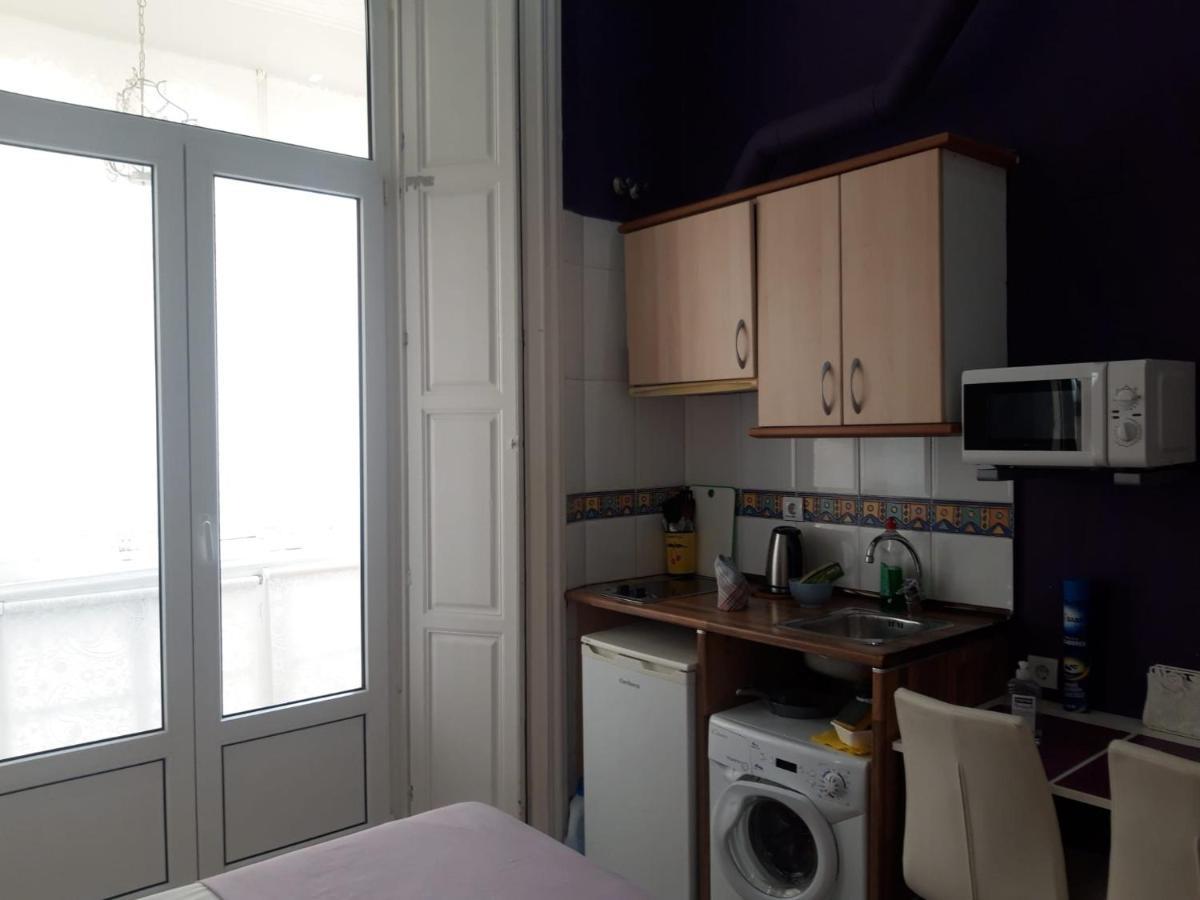 Small Studio,1019977372:JPEG