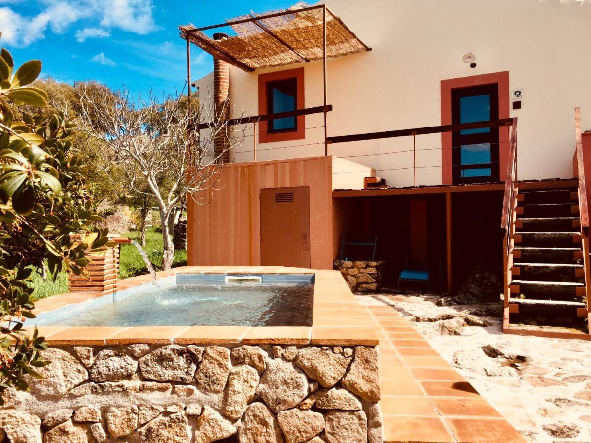 Villa com Piscina Privada