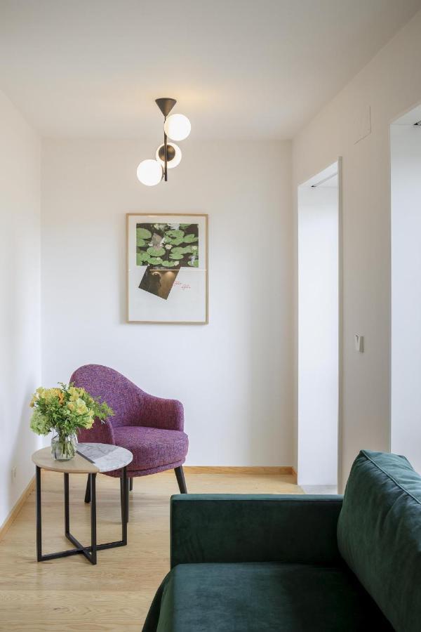 Two-Bedroom Apartment,1023976471:JPEG