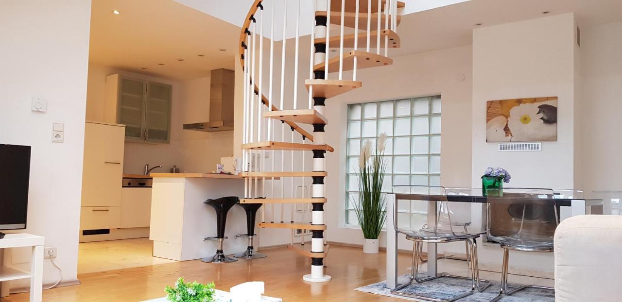 Four-Bedroom Apartment,1038674221:JPEG