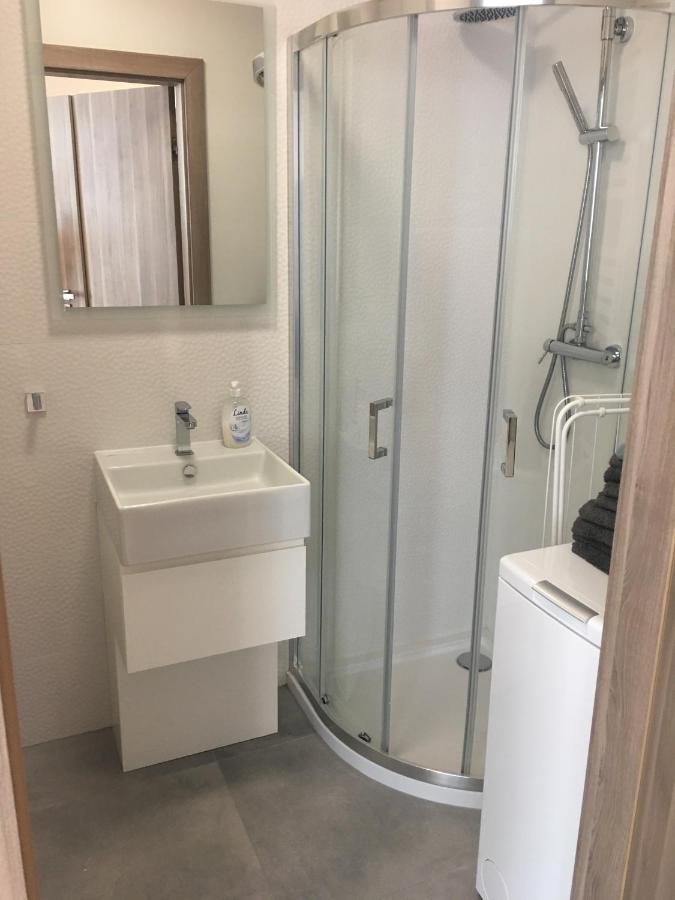 Apartment with Balcony,1042366585:JPEG