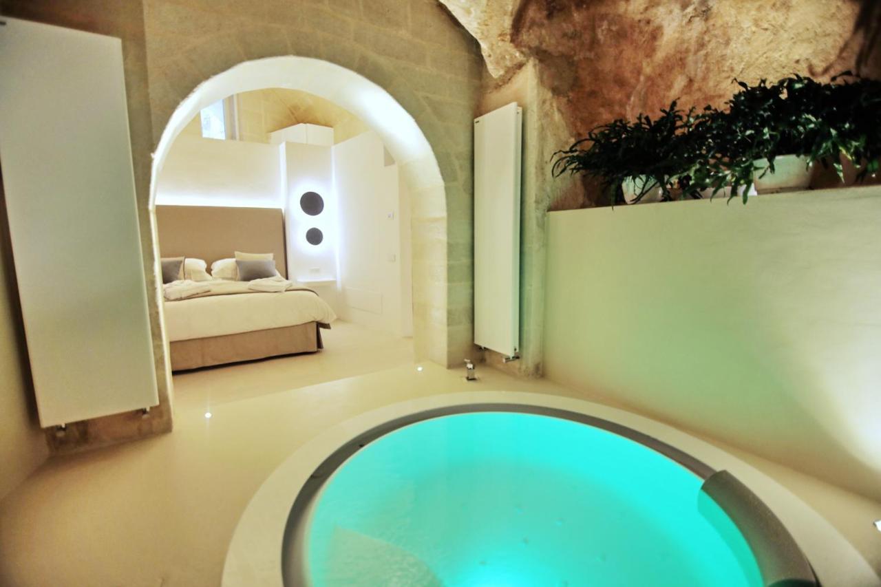 King Suite with Spa Bath,1042949611:JPEG