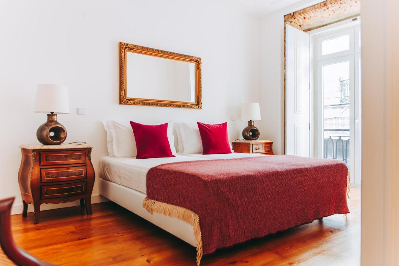 Superior One-Bedroom Apartment,1077609664:JPEG