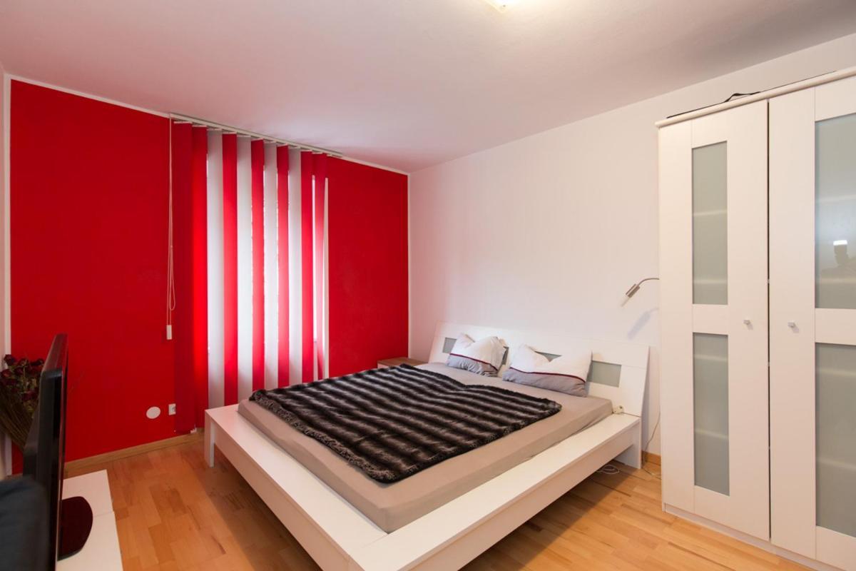 Apartment mit Balkon