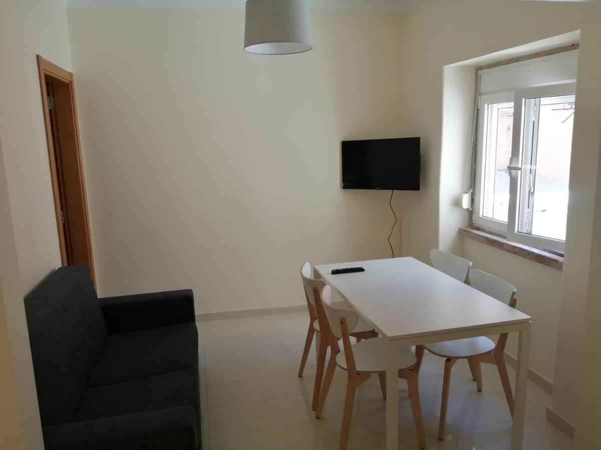 Deluxe Two-Bedroom Apartment