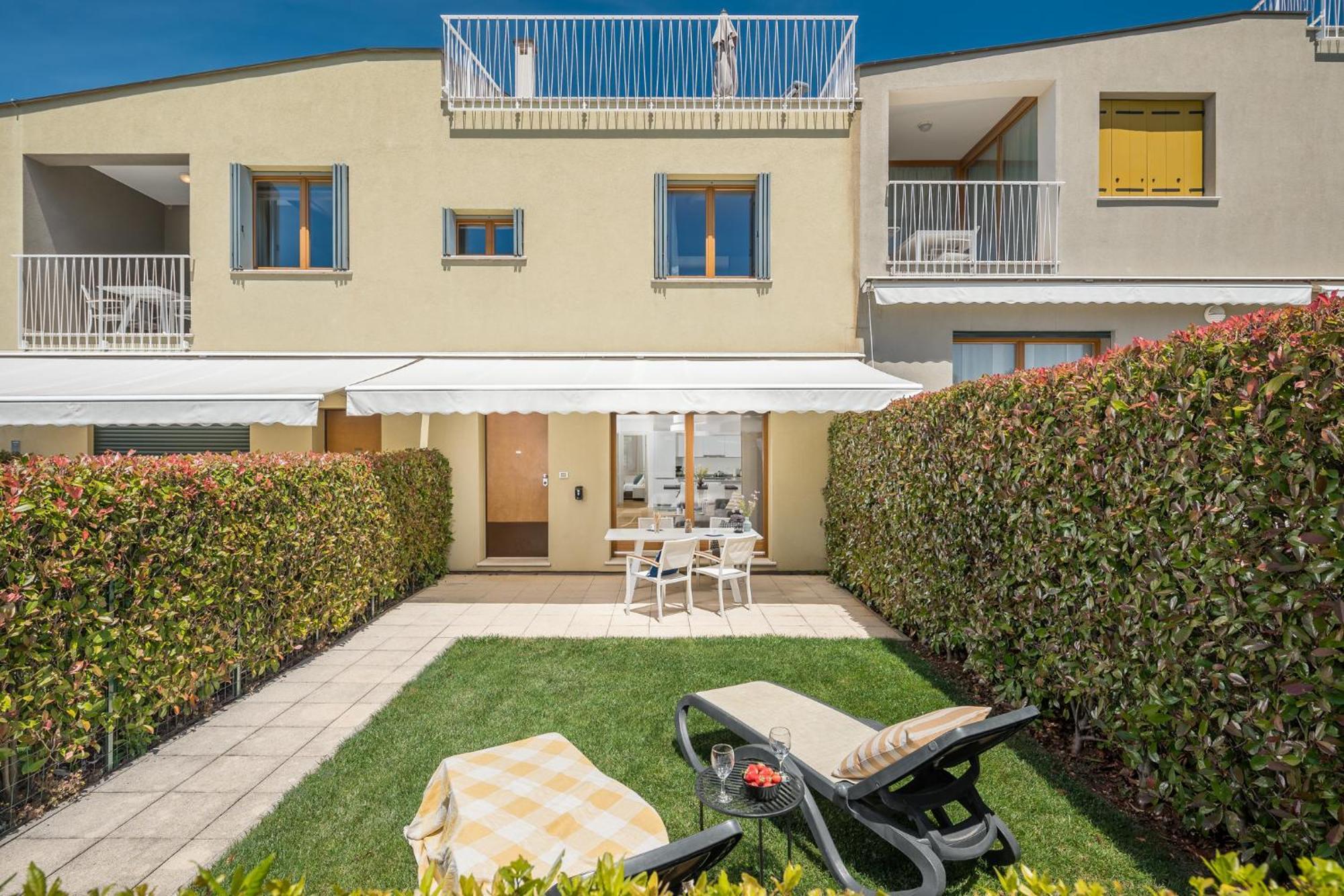 Premium Apartment Private Garden