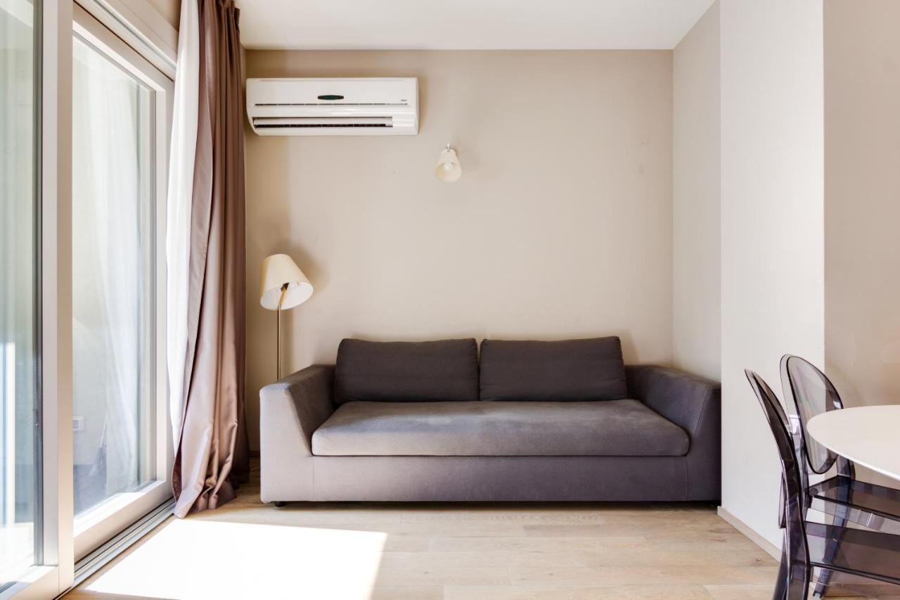 Three-Bedroom Apartment with Terrace - Cadorna,1130682444:JPEG