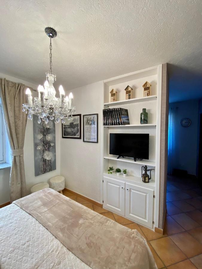 One-Bedroom House,1136062922:JPEG