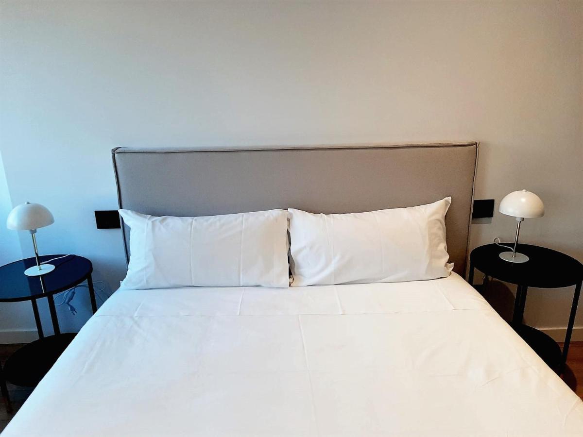 One-Bedroom Apartment,1144394634:JPEG