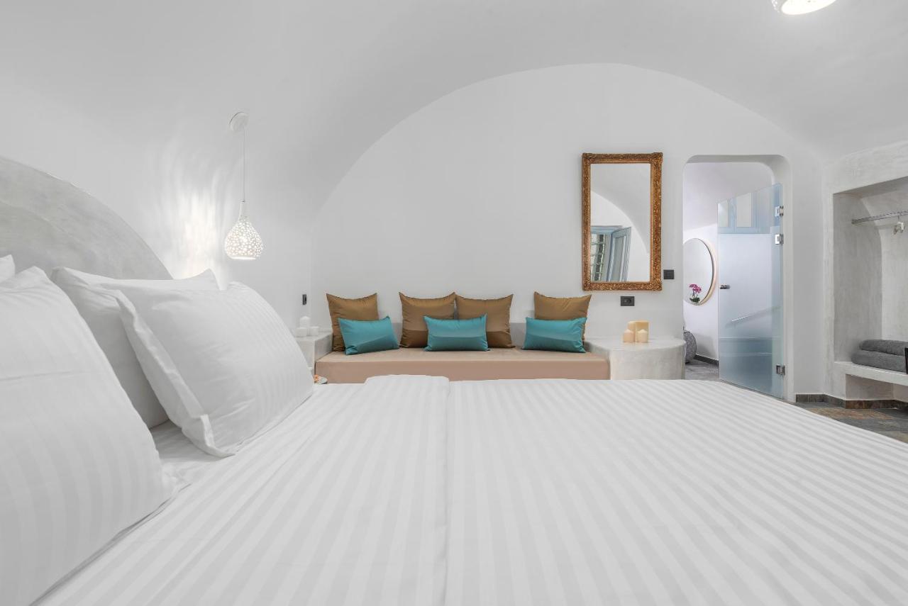 Deluxe Suite with Outdoor Hot Tub,1593837706:JPEG