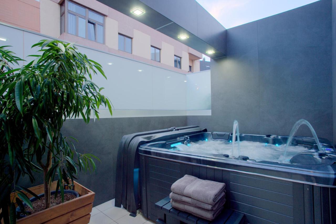 Senior Suite Terrace Jacuzzi