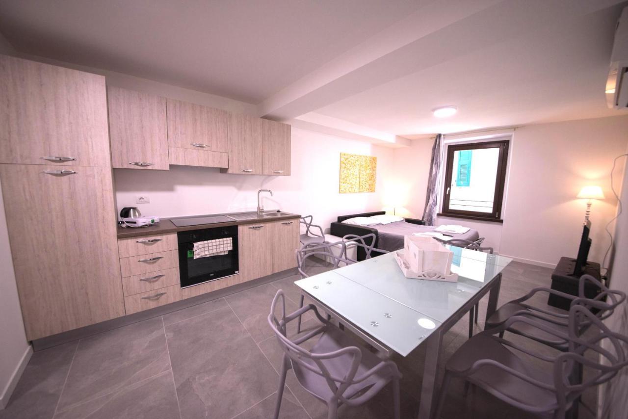 Deluxe Two-Bedroom Apartment