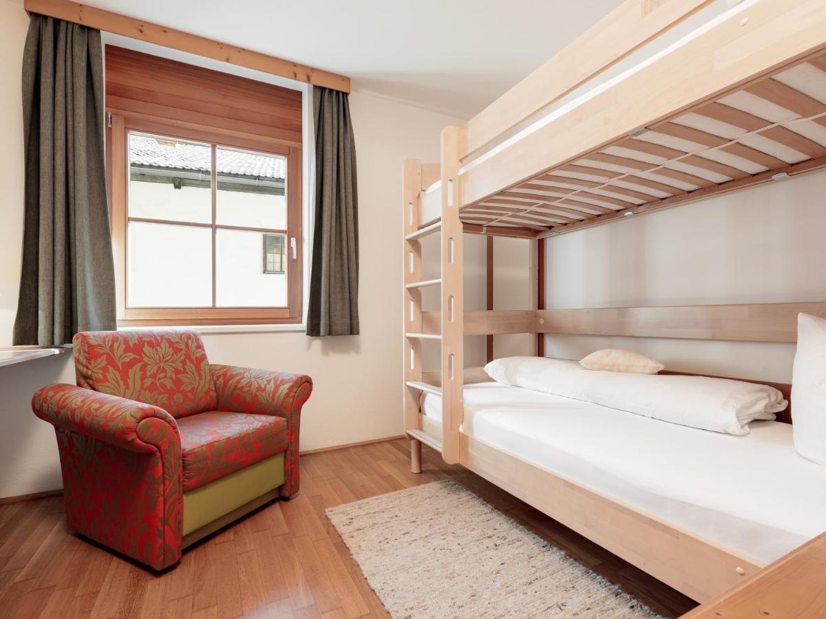 Three-Bedroom Apartment,1173429327:JPEG