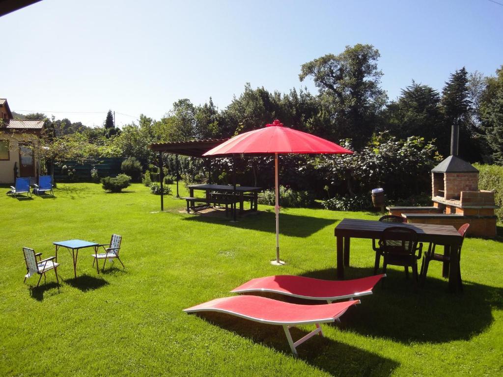 Two-Bedroom Apartment with Garden access and private Porche,24765912:JPEG