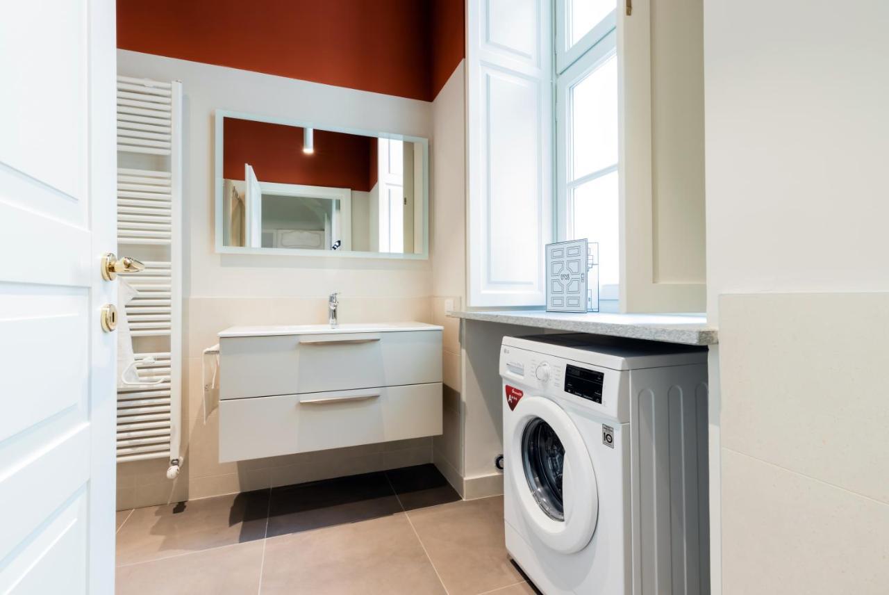 One-Bedroom Apartment,1183079614:JPEG