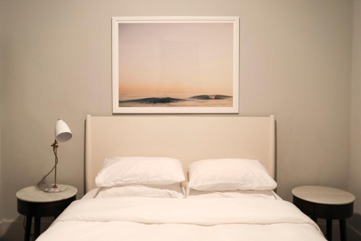 One-Bedroom Apartment,1195576387:JPEG