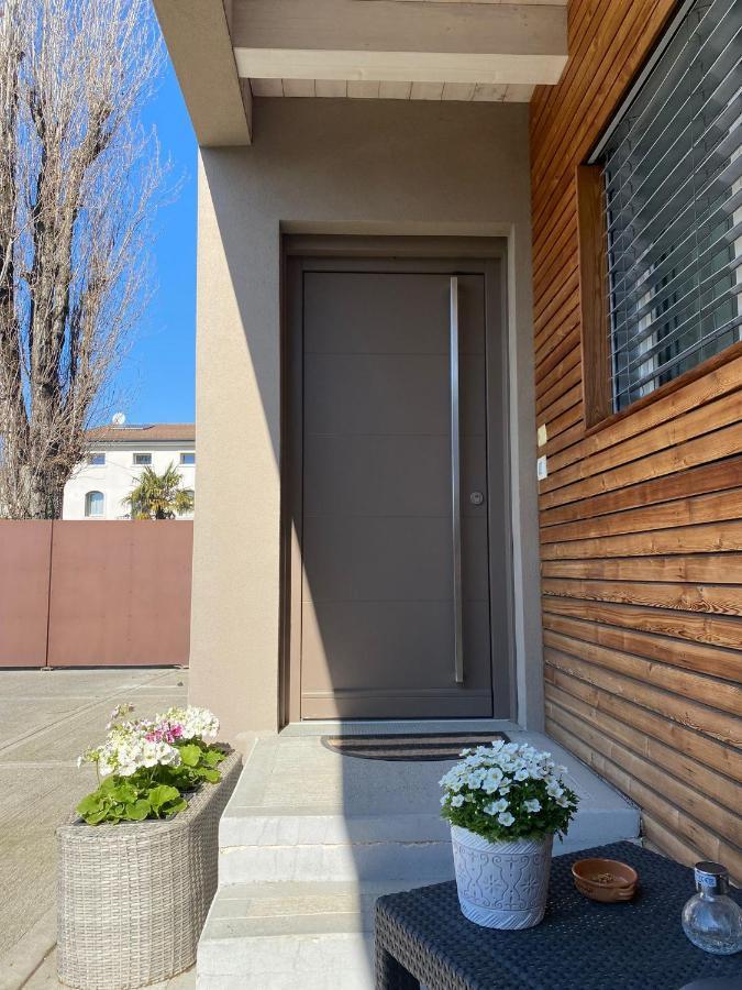 One-Bedroom Apartment,1195225303:JPEG