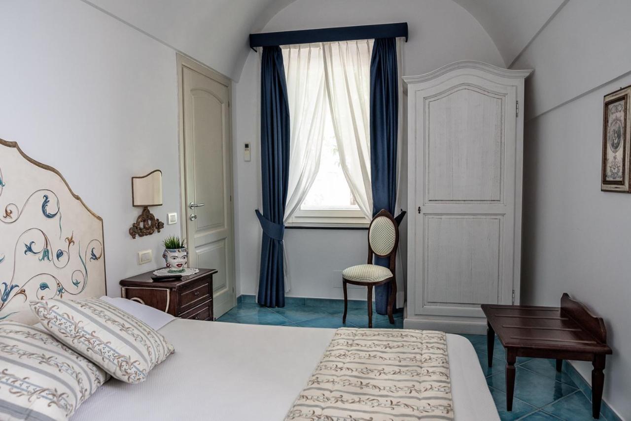 One-Bedroom Apartment with Sofa Bed,1196260471:JPEG