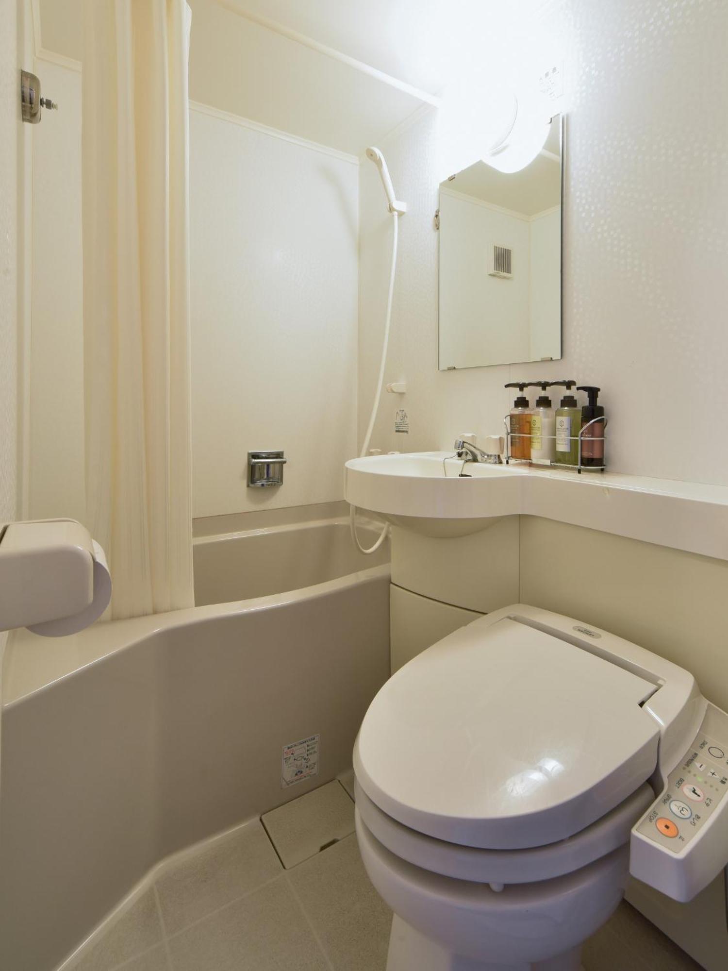 Single Room Private Bathroom