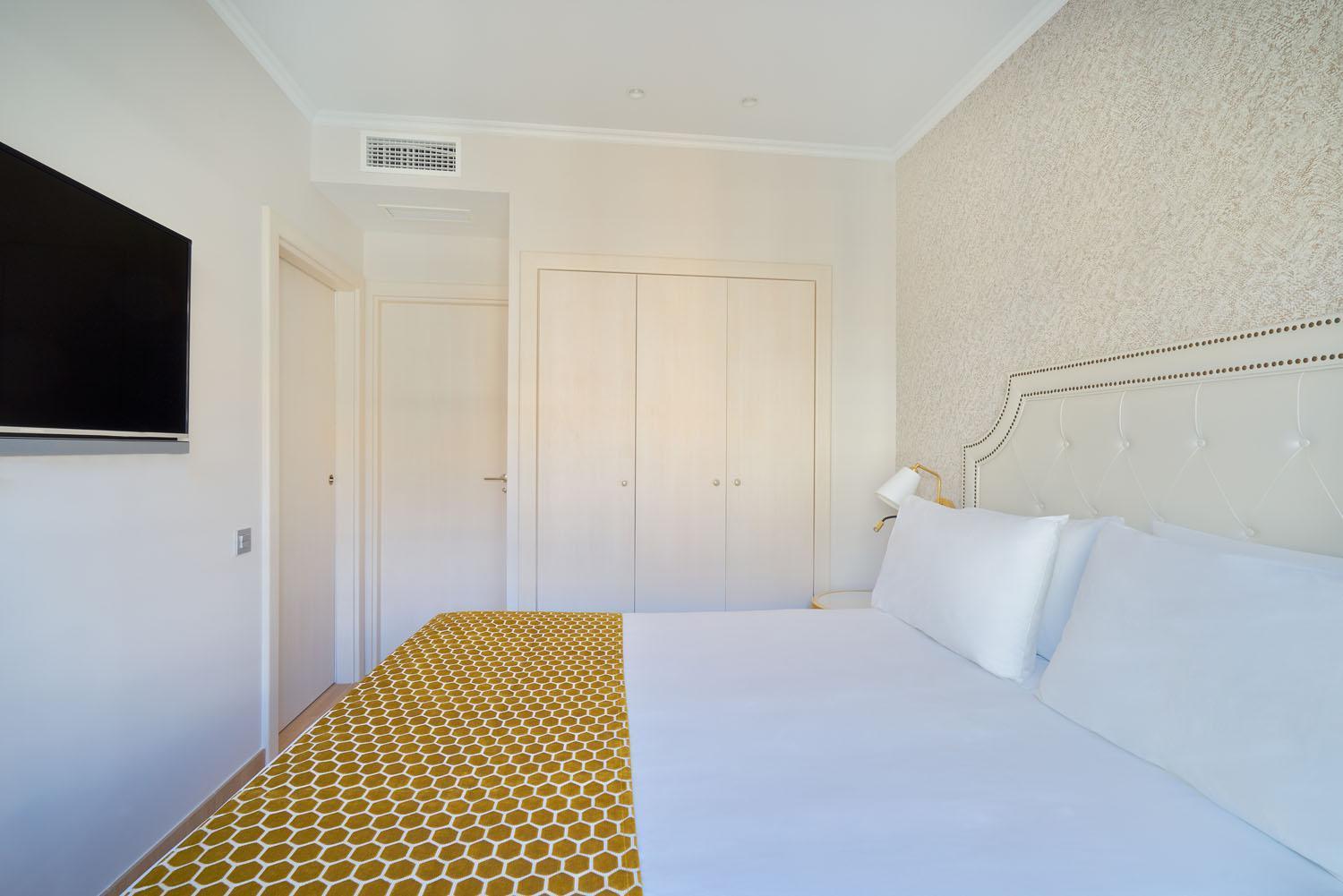 Suite de 1 dormitorio con balcón