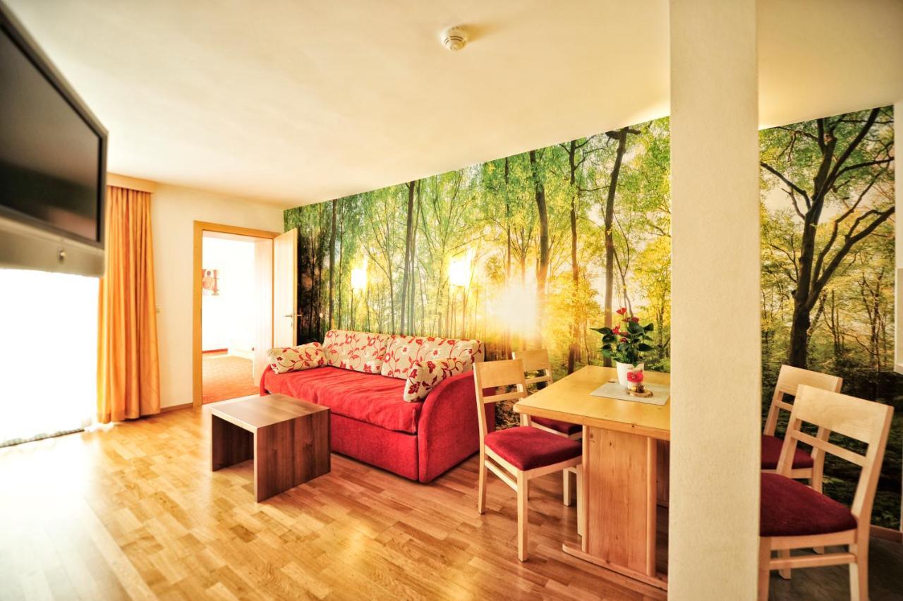 Two-Bedroom Apartment,1229791501:JPEG