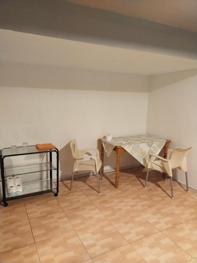 Deluxe Room (2 Adults + 1 Child),1233225152:JPEG