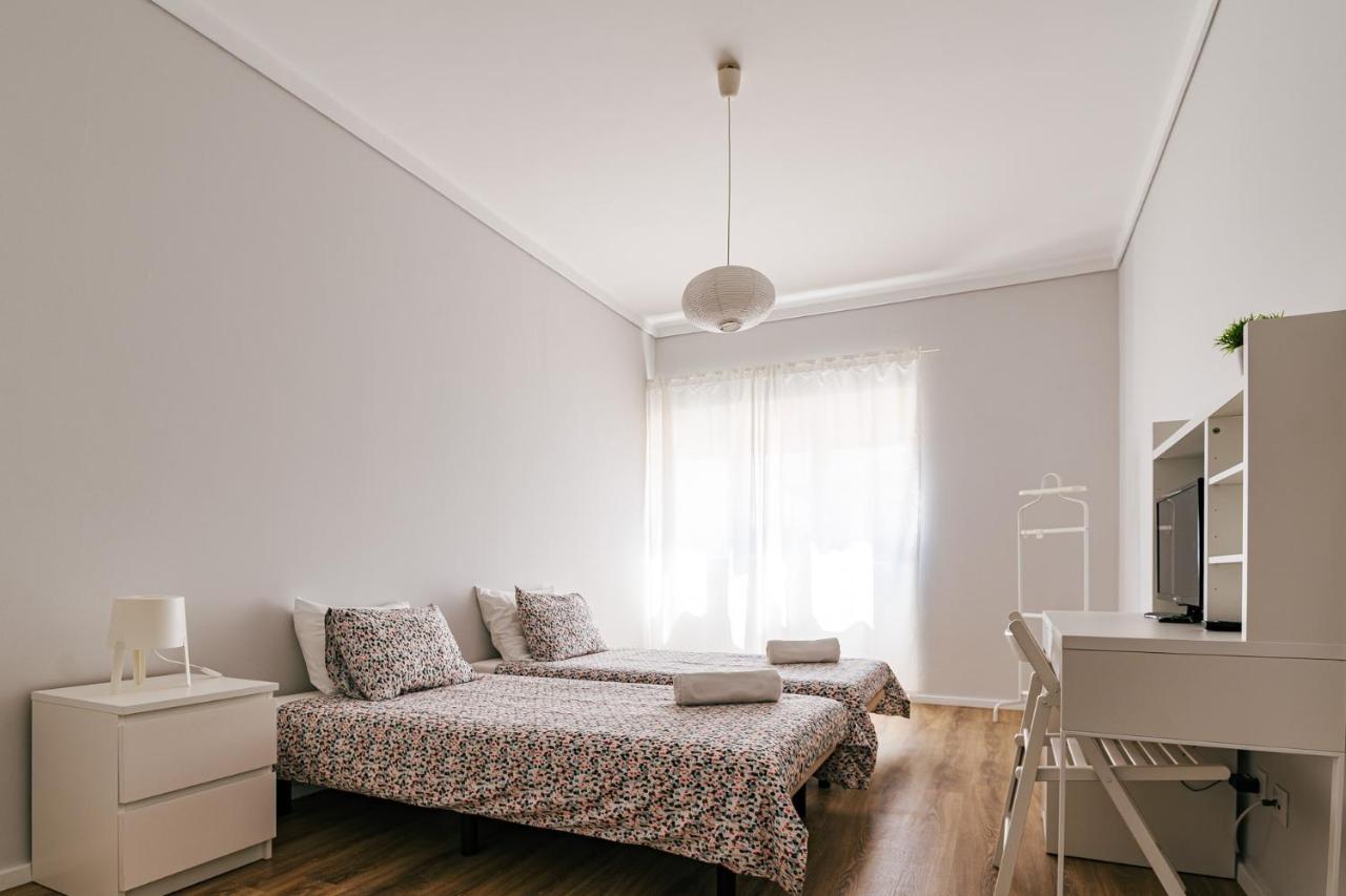 Apartment Terrace,1239162376:JPEG