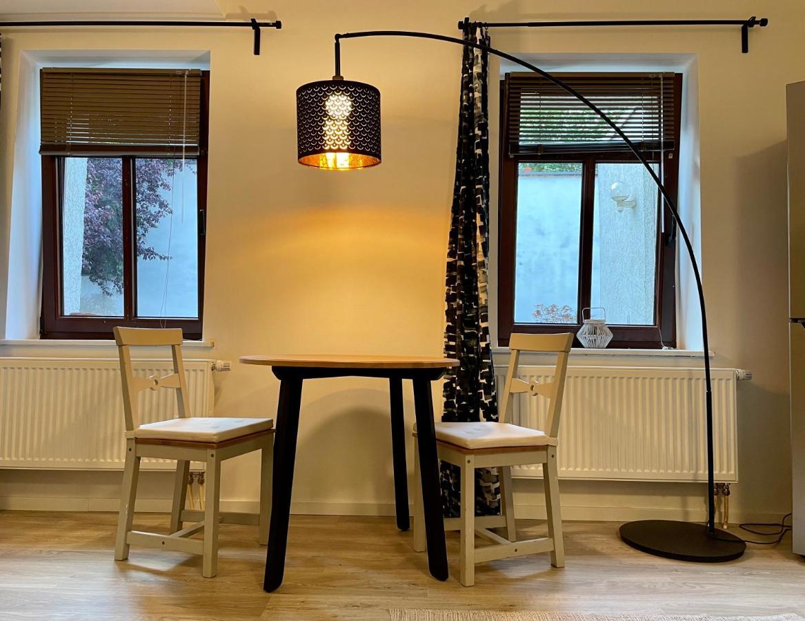 Standard Studio