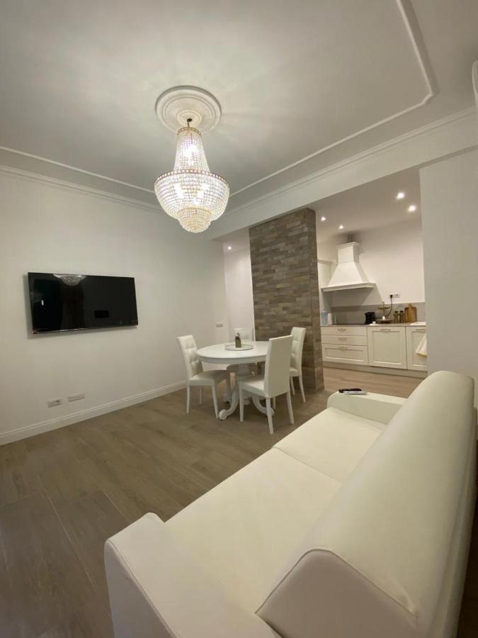 Three-Bedroom Apartment,1249455004:JPEG