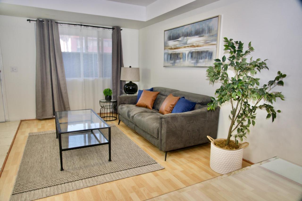 Two-Bedroom Apartment,1259959960:JPEG