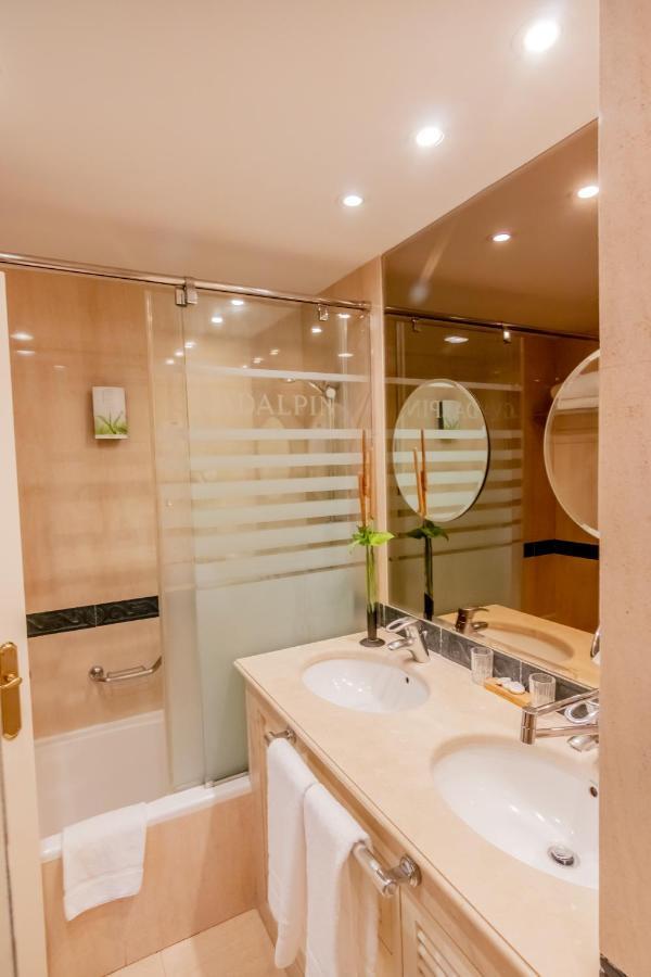 Three-Bedroom Apartment (6 Adults),1269688402:JPEG