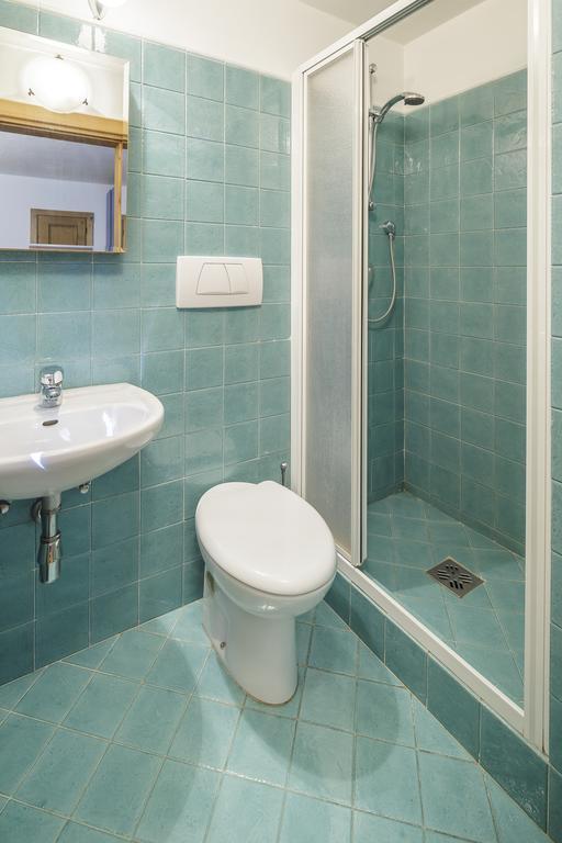 Three-Bedroom Apartment - Split Level (6 Adults),135082797:JPEG