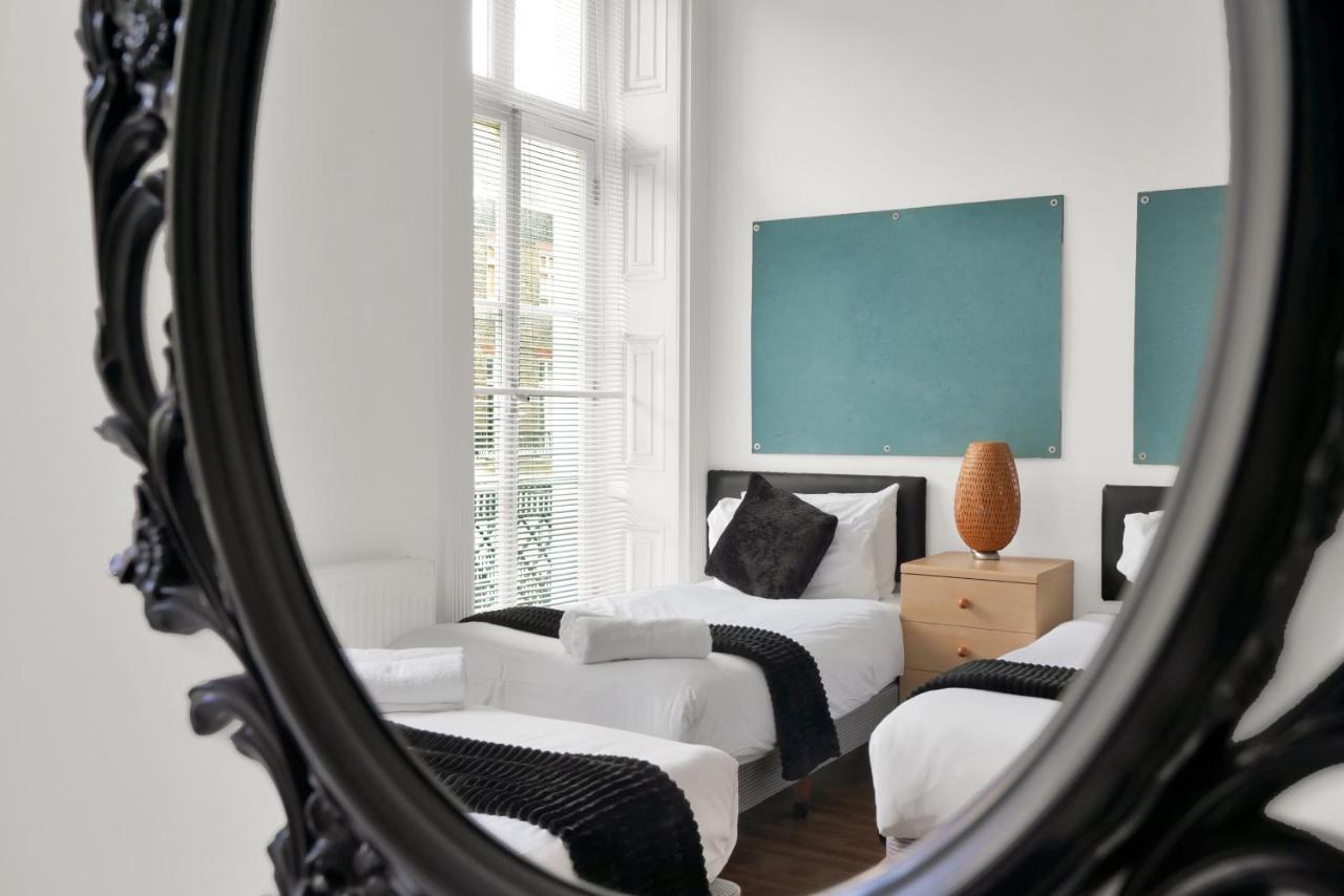 Triple Room with Shared Bathroom