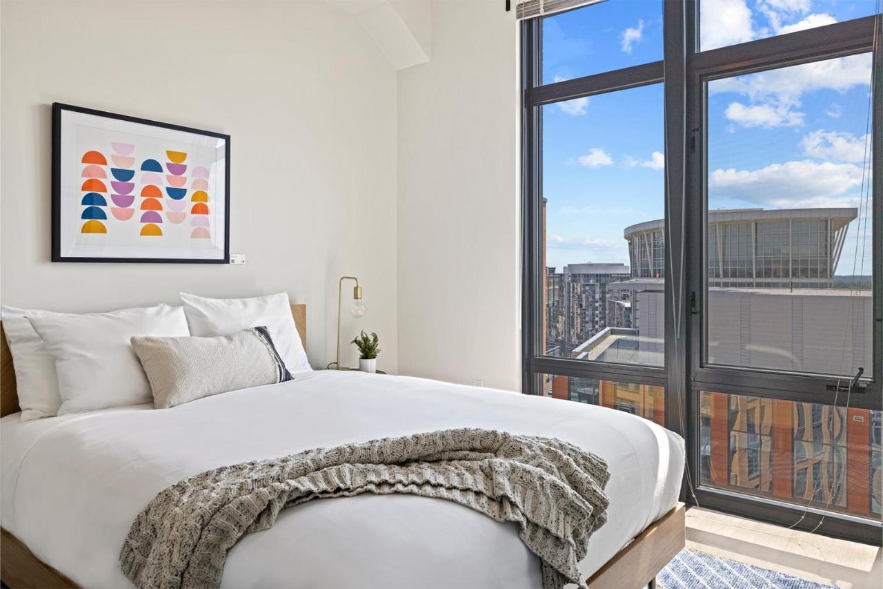 Premium One Bedroom Apartment Balcony,1299667375:JPEG