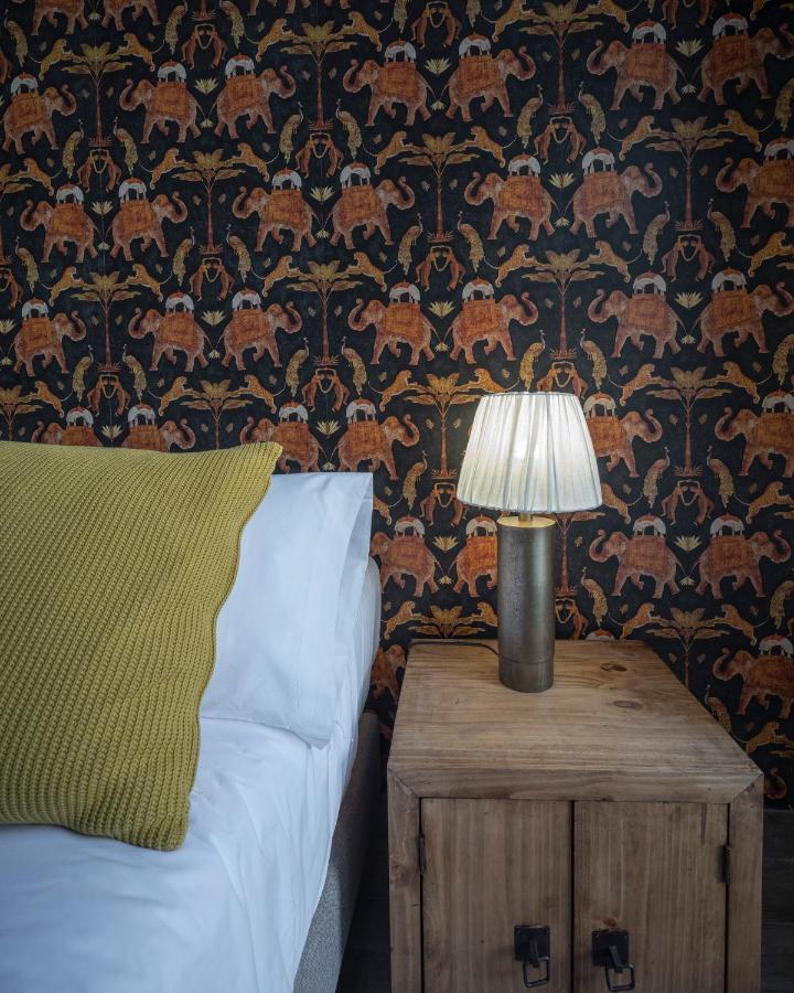 One-Bedroom Apartment,1304490391:JPEG