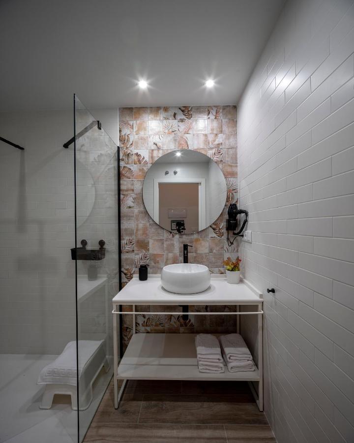 Superior Studio,1308286630:JPEG