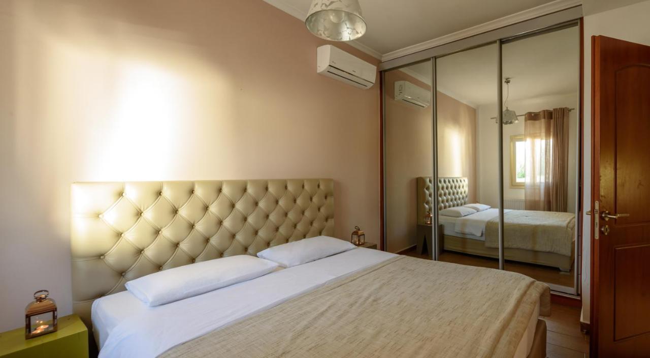 Villa con 2 Camere da Letto,  Vasca Idromassaggio all'Aperto e Vista Giardino