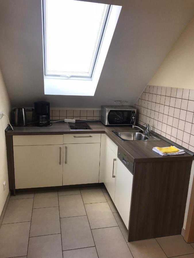 One-Bedroom Apartment,1342806620:JPEG