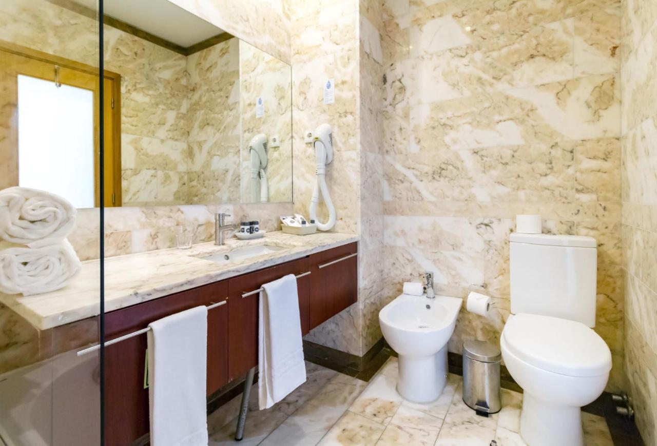 Studio,1600694893:JPEG