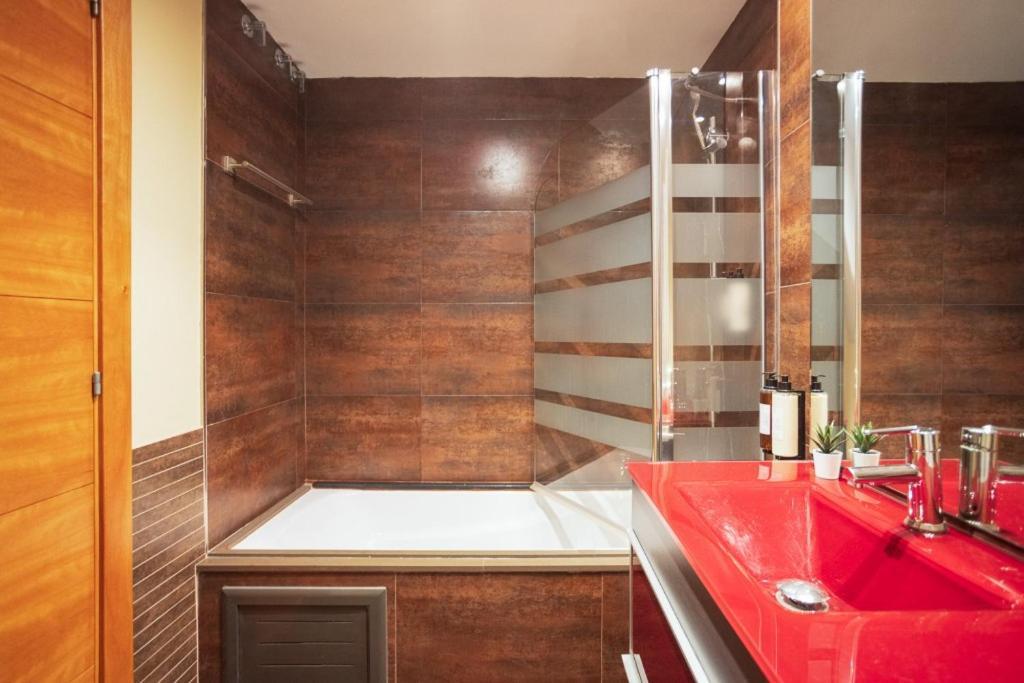 Apartamento de 3 dormitorios con balcón