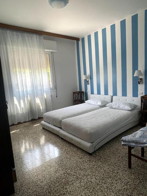 Casa con 4 camere da letto