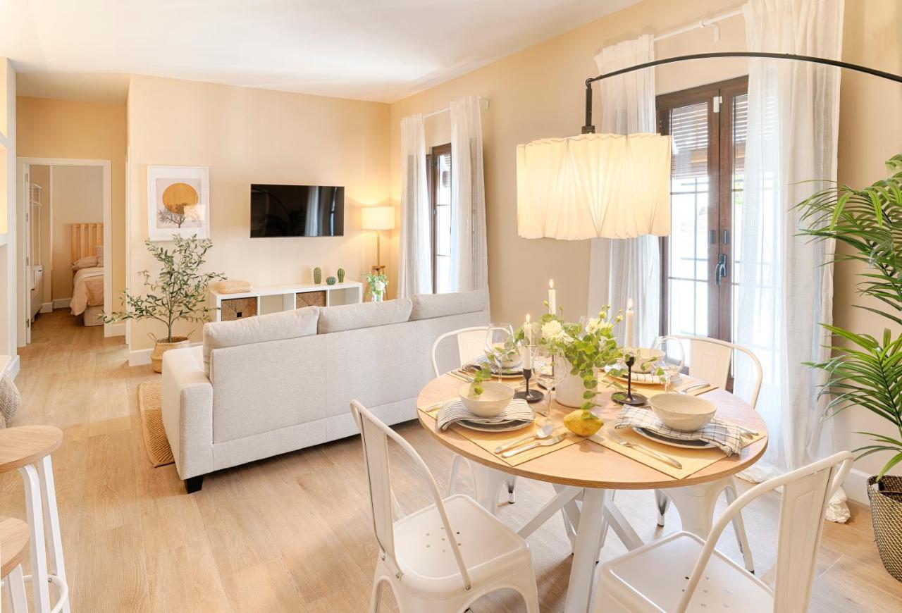 Two-Bedroom Apartment,1410160367:JPEG