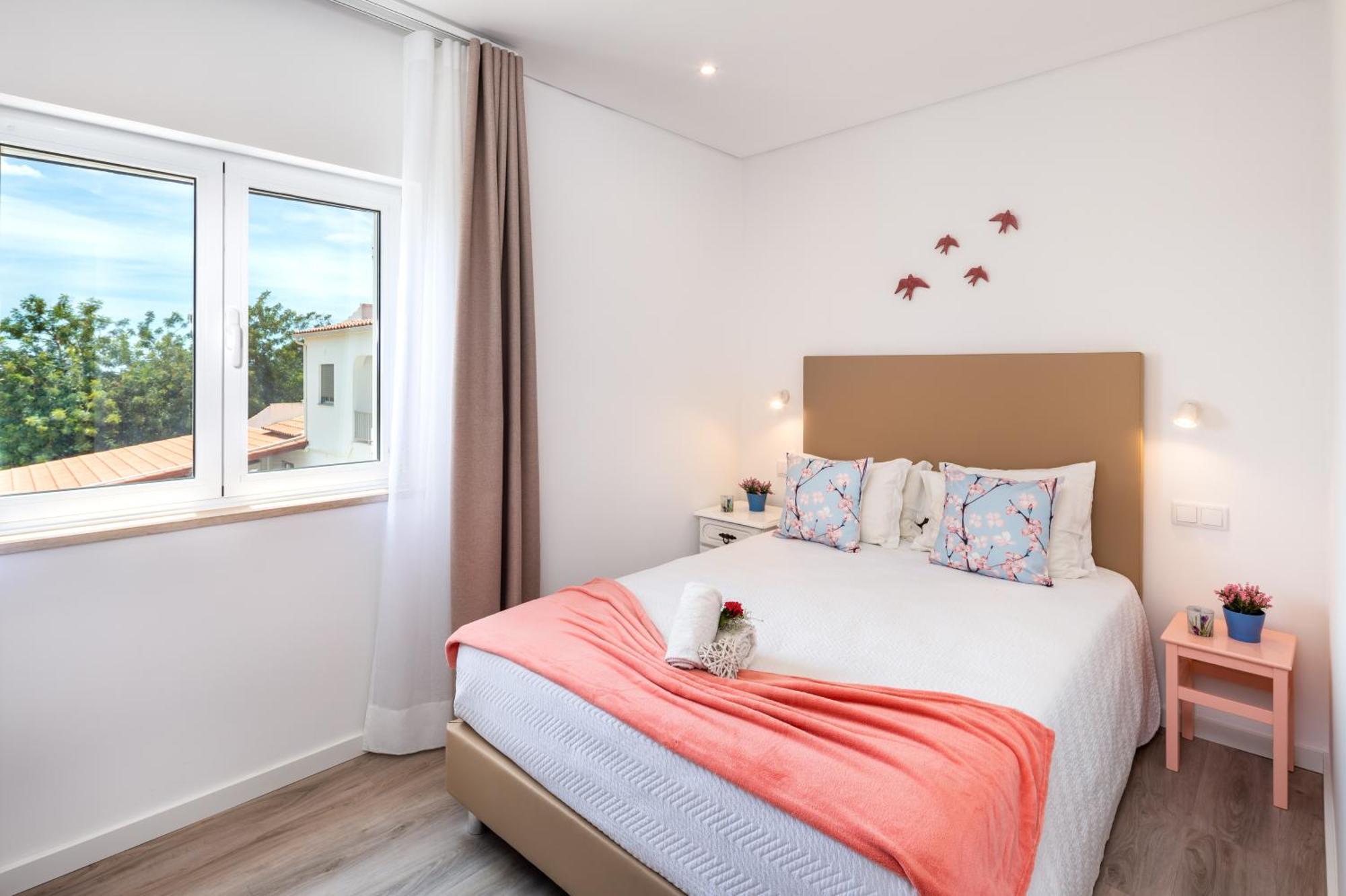 Superior One-Bedroom Apartment
