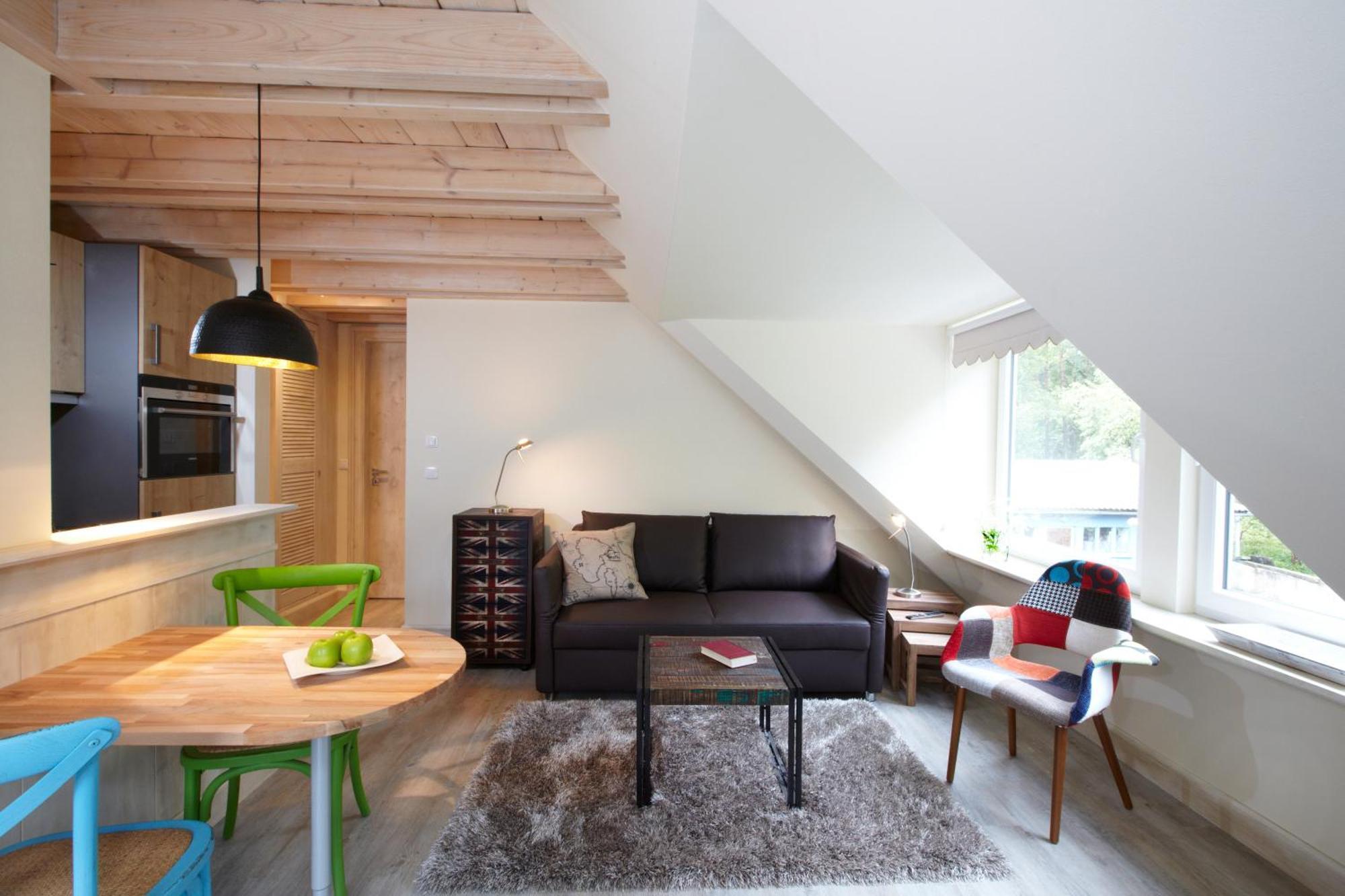 Apartment mit Balkon
