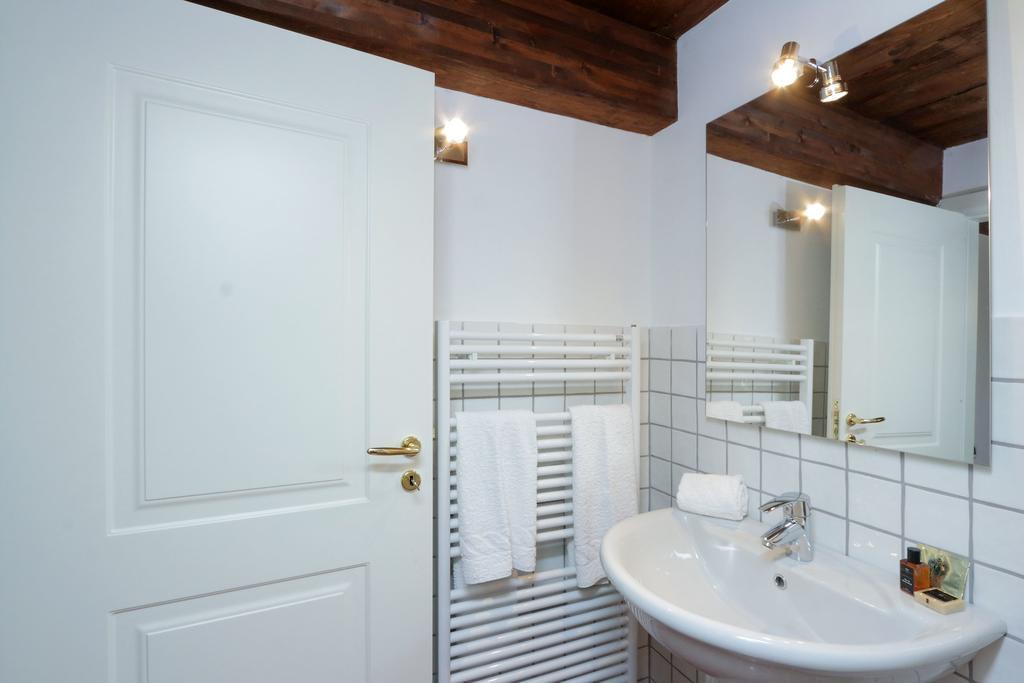 Three-Bedroom Apartment - Split Level,201178462:JPEG
