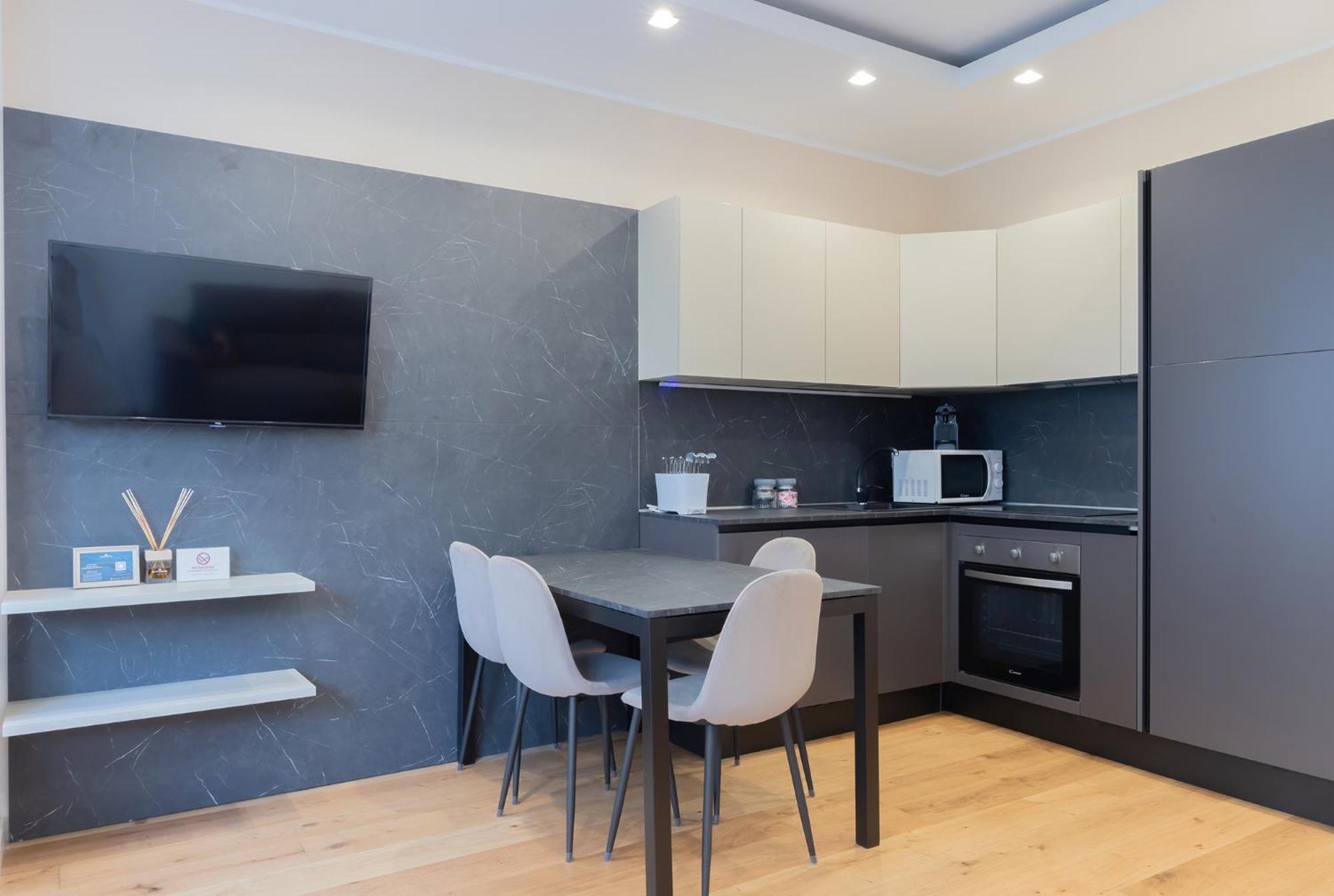 Appartamento con 1 Camera da Letto - Via Volturno 31