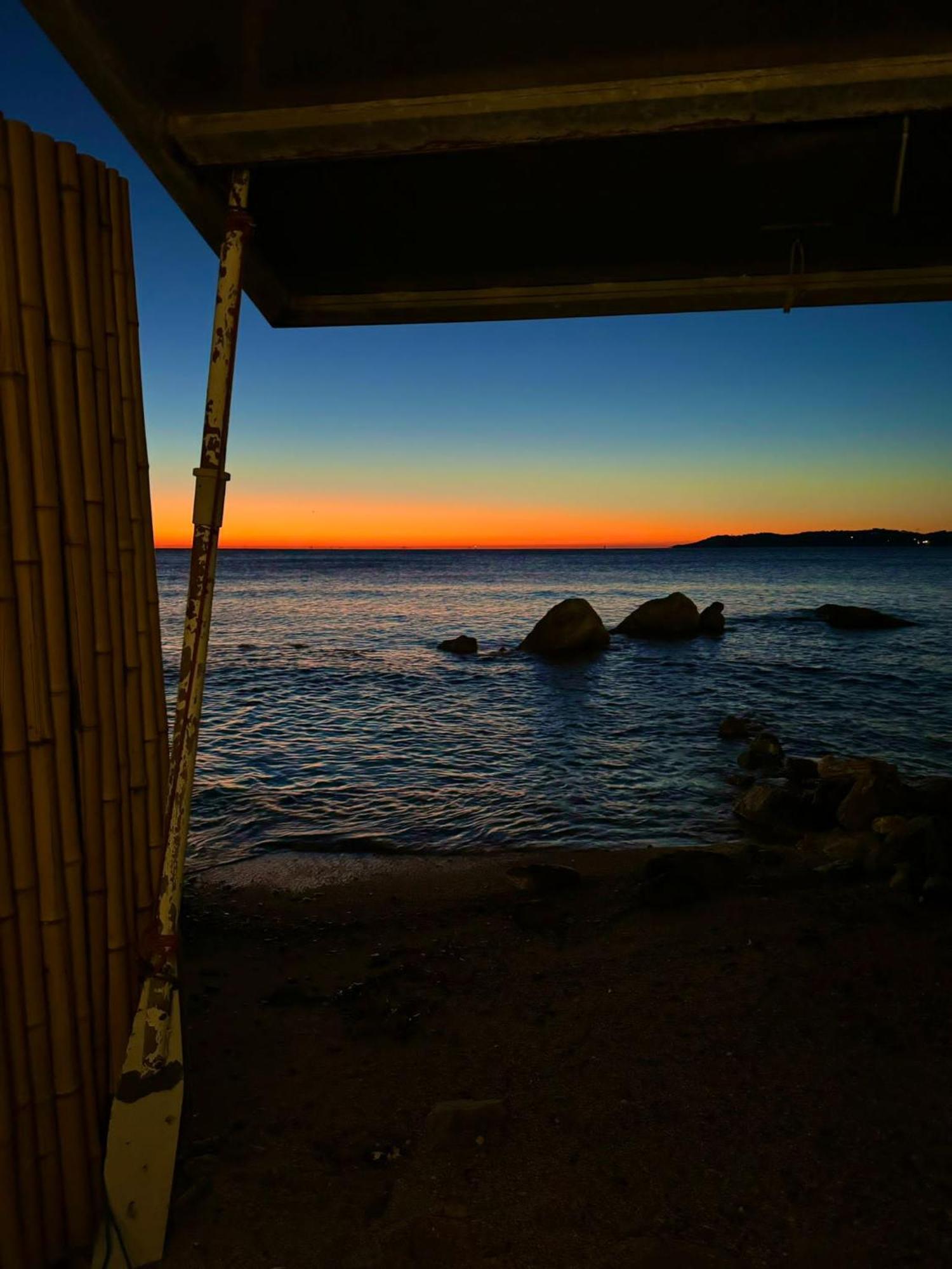 Studio Apartment with Sea View,1524758875:JPEG