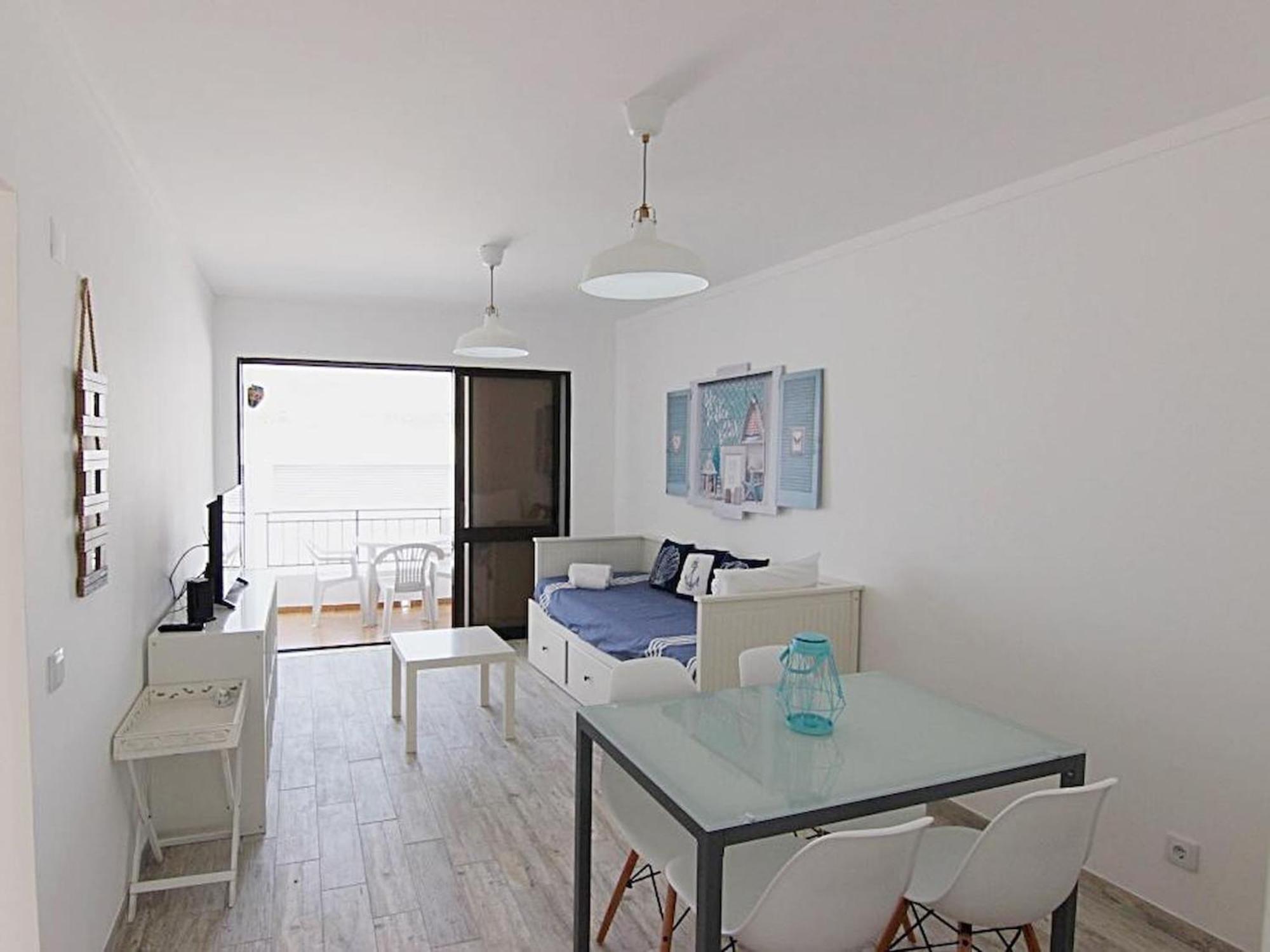 Apartment with Sea View,1527634087:JPEG